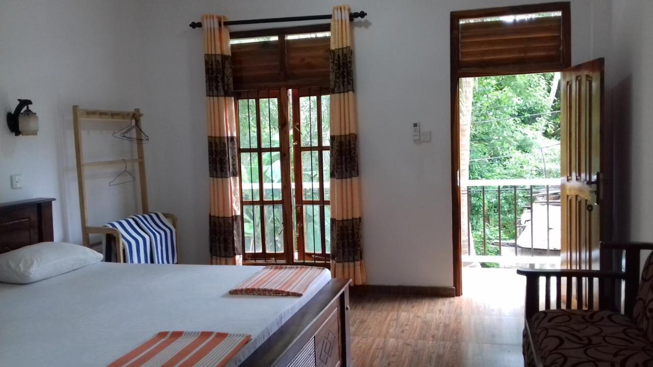 Rainbow Guest House Хиккадува Экстерьер фото