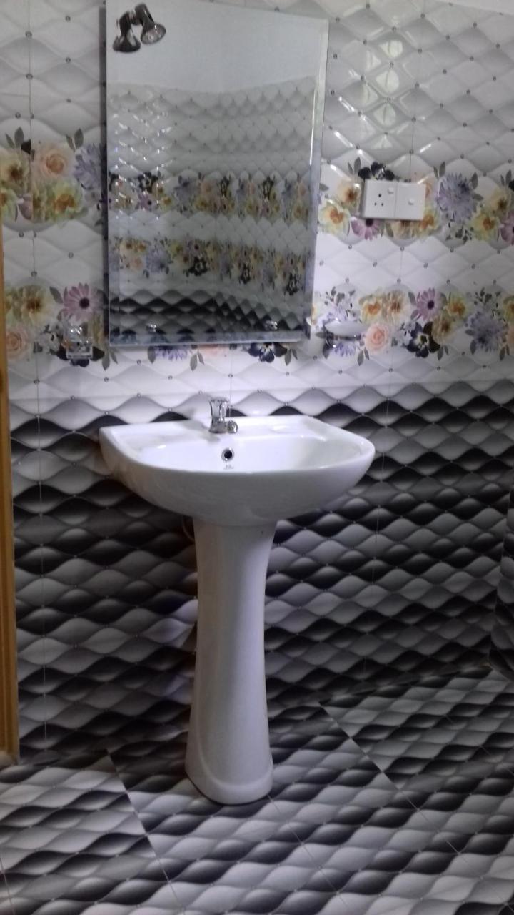 Rainbow Guest House Хиккадува Экстерьер фото