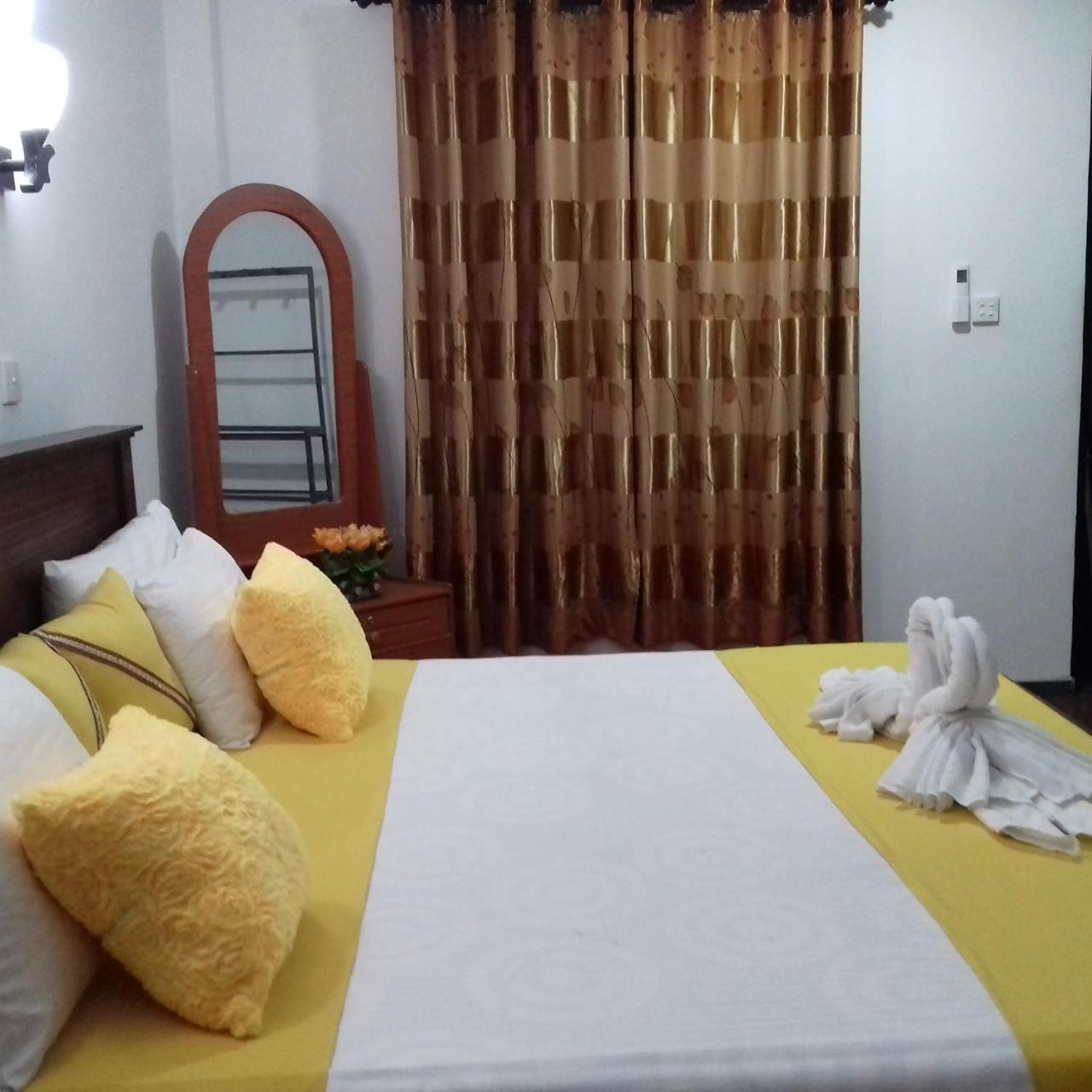 Rainbow Guest House Хиккадува Экстерьер фото